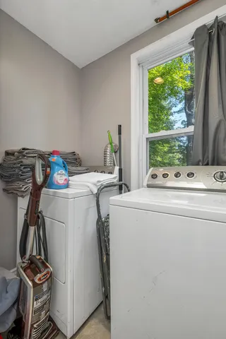 $3,500 | 172 Center Street, Wolfeboro, NH 03894