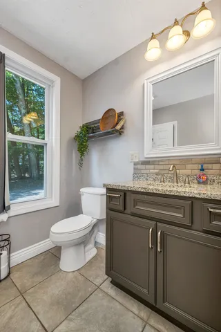 $3,500 | 172 Center Street, Wolfeboro, NH 03894