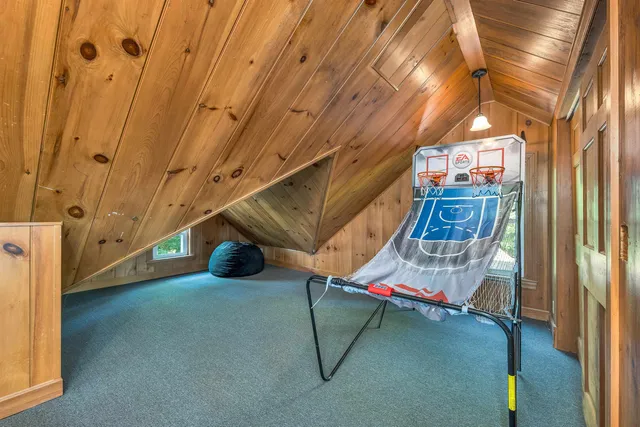 $3,500 | 172 Center Street, Wolfeboro, NH 03894