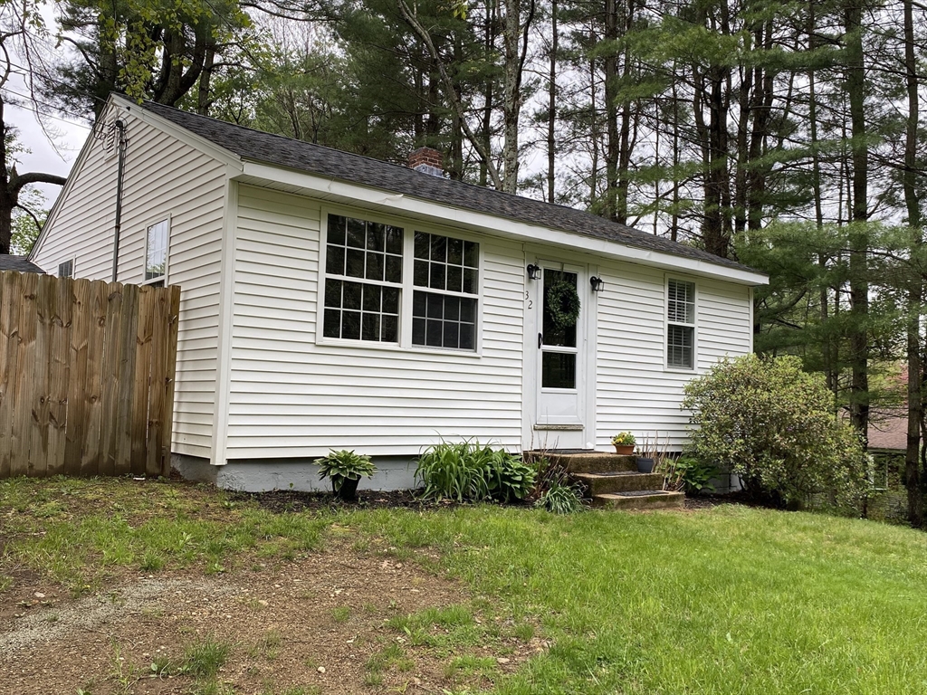 32 South Spencer Road Spencer, MA 01562 - Photo 8 of 34