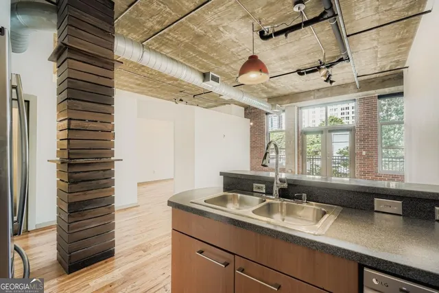 $2,200 | 1023 Juniper Street Northeast, Unit 203, Atlanta, GA 30309