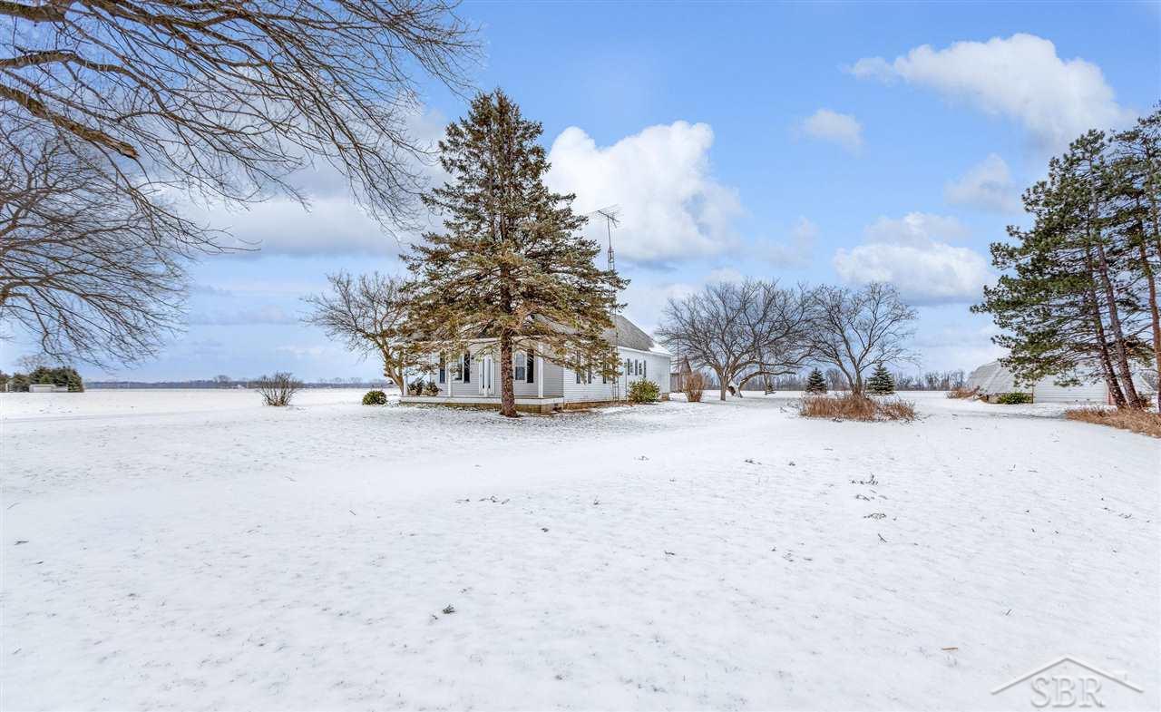 818 East Coggins Road Pinconning, MI 48650 - Photo 2 of 36 50064534-1.JPG