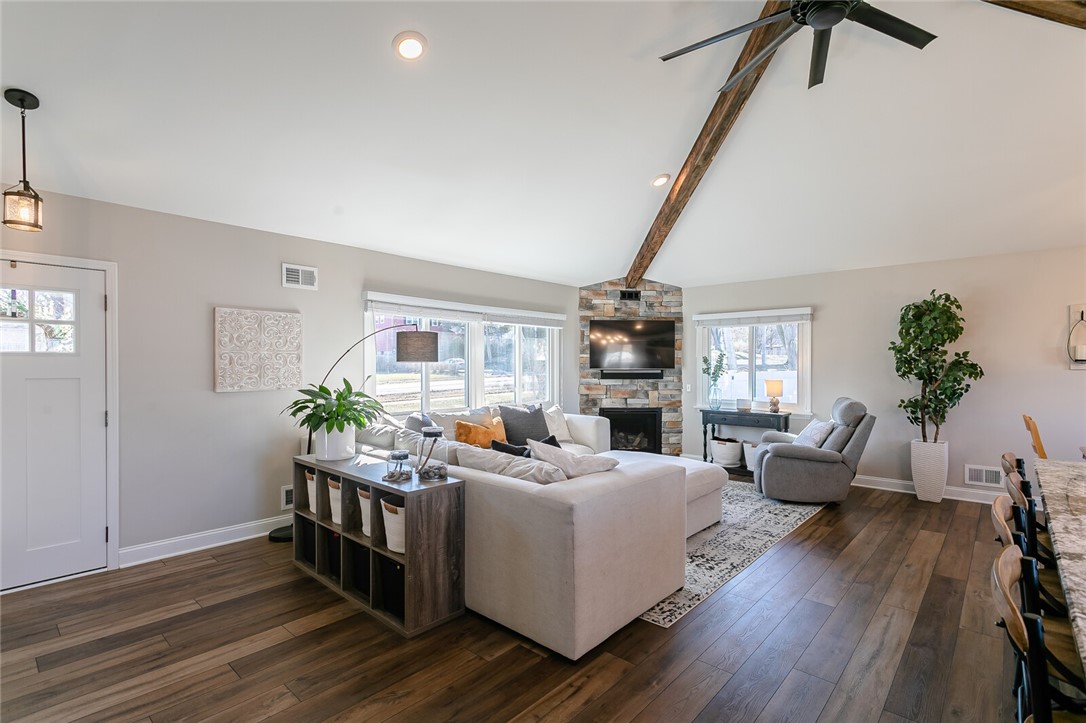 1499 Scribner Road Penfield, NY 14526 - Photo 6 of 41