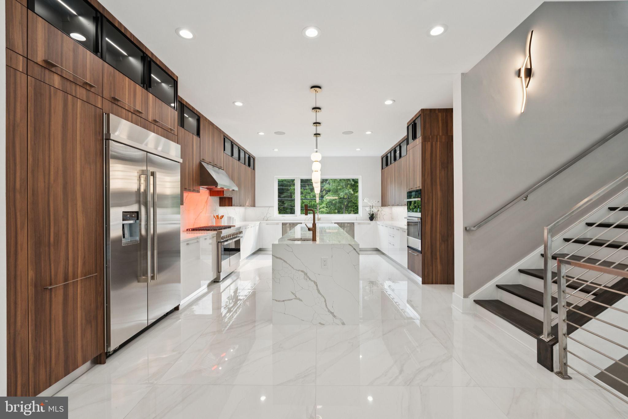 2209 Hunter Mill Road Vienna, VA 22181 - Photo 11 of 63 Gourmet Kitchen