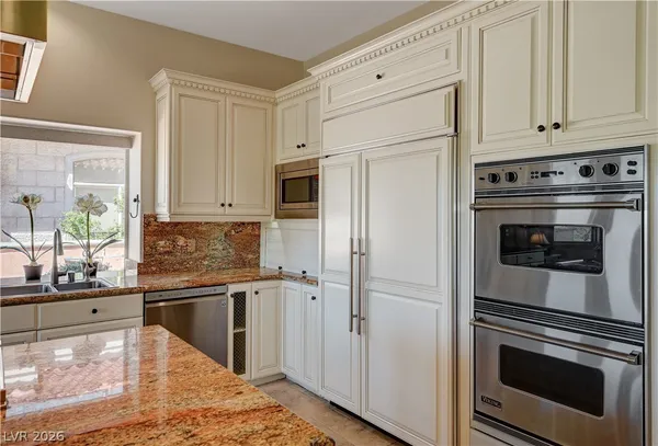 $3,199,900 | 2 Camino Barcelona Place, Henderson, NV 89011