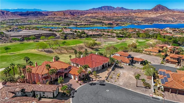 $3,199,900 | 2 Camino Barcelona Place, Henderson, NV 89011