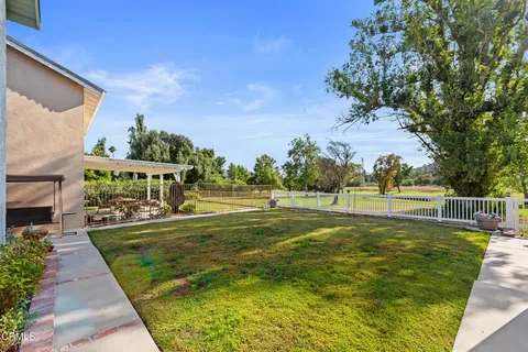 $1,050,000 | 5935 Lake Lindero Drive, Agoura Hills, CA 91301