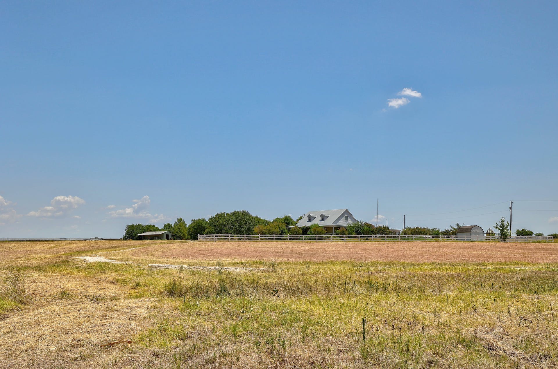 13212 Sandeen Road Coupland, TX 78615 - Photo 10 of 17 a view of an ocean and beach