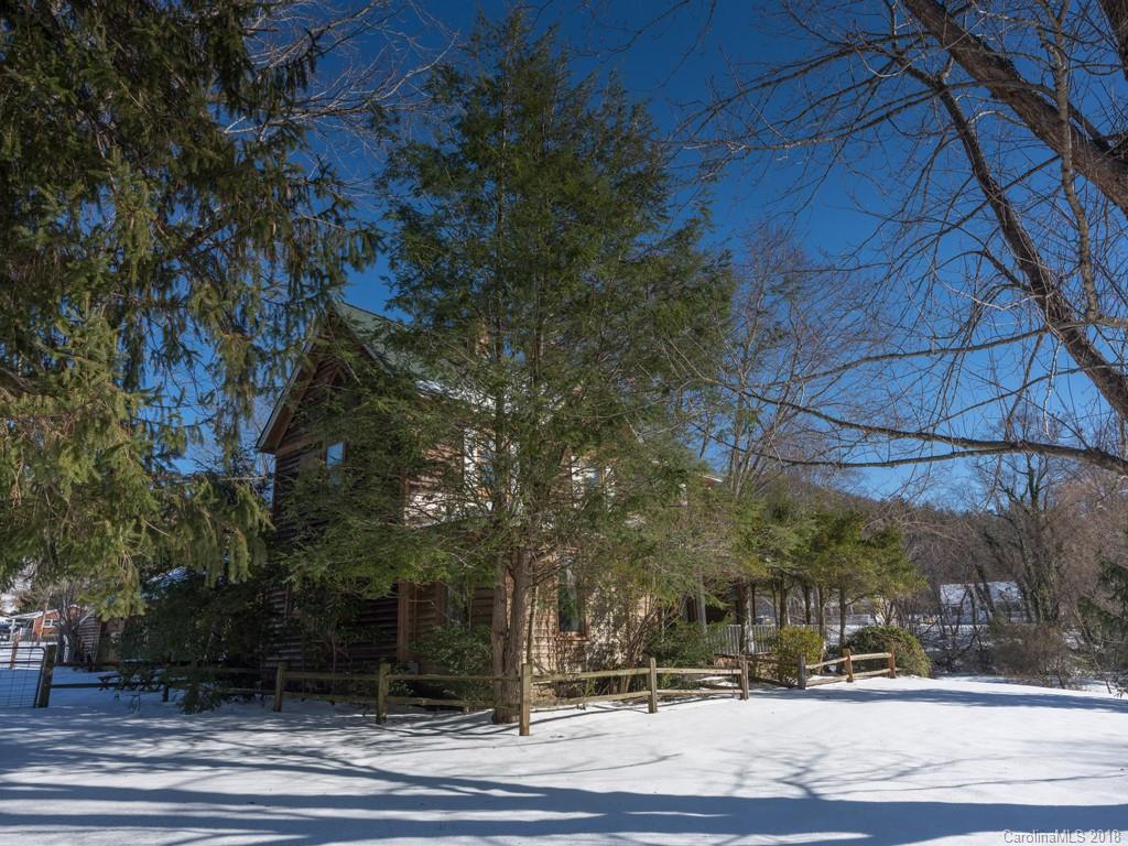 551 Bee Tree Road Swannanoa, NC 28778 - Photo 2 of 29 a view of a city view