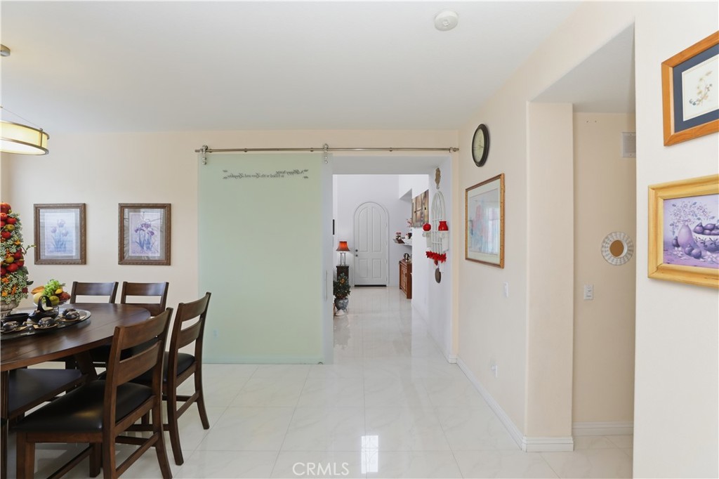 15979 Skyridge Drive Riverside, CA 92503 - Photo 13 of 59