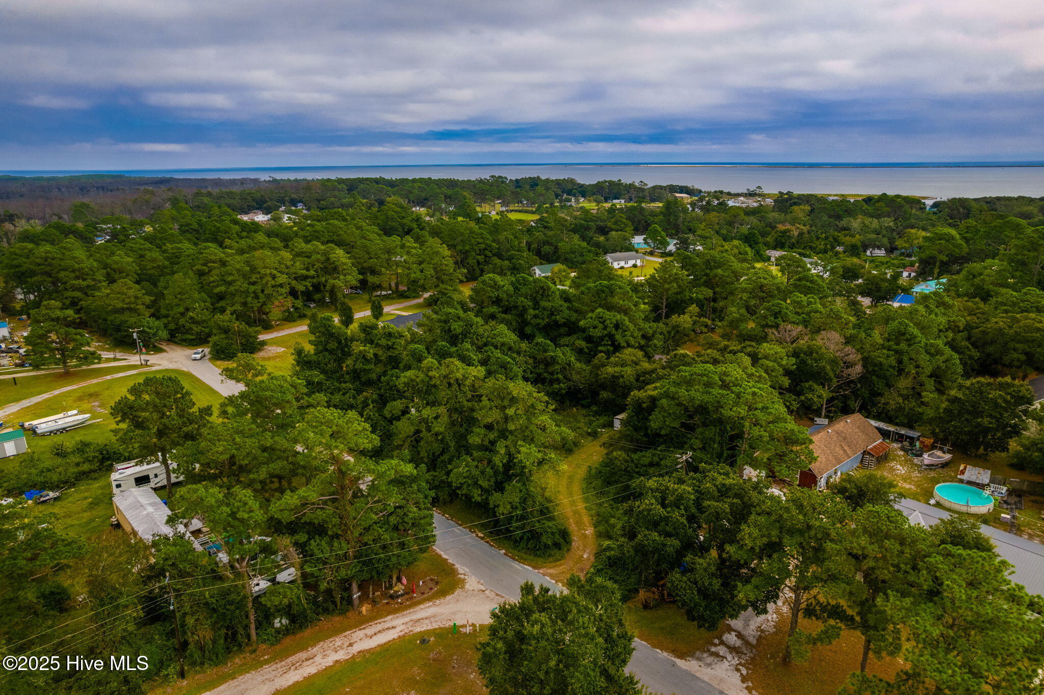 200 Lee Daniels Road Atlantic, NC 28511 - Photo 10 of 12 3-web-or-mls-chadwick-visuals-200-lee-da