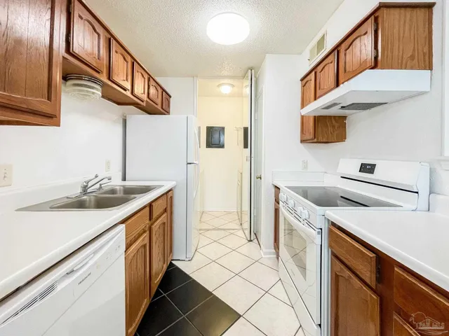 $1,275 | 2303 West Michigan Avenue, Unit A4, Pensacola, FL 32526