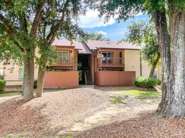 $1,275 | 2303 West Michigan Avenue, Unit A4, Pensacola, FL 32526