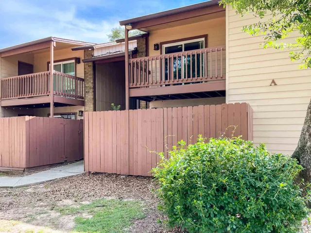 $1,275 | 2303 West Michigan Avenue, Unit A4, Pensacola, FL 32526