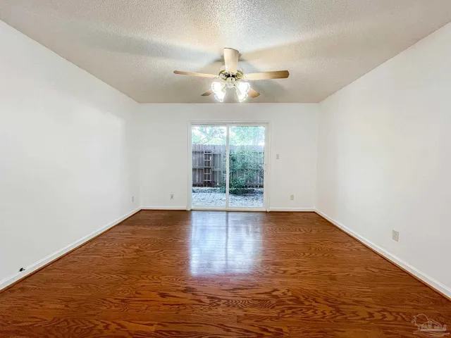 $1,275 | 2303 West Michigan Avenue, Unit A4, Pensacola, FL 32526
