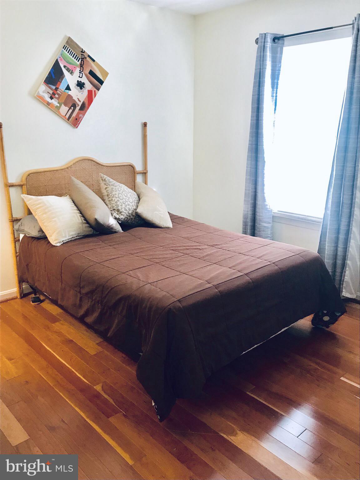 5409 Hampton Forest Way Fairfax, VA 22030 - Photo 14 of 56 Bedroom