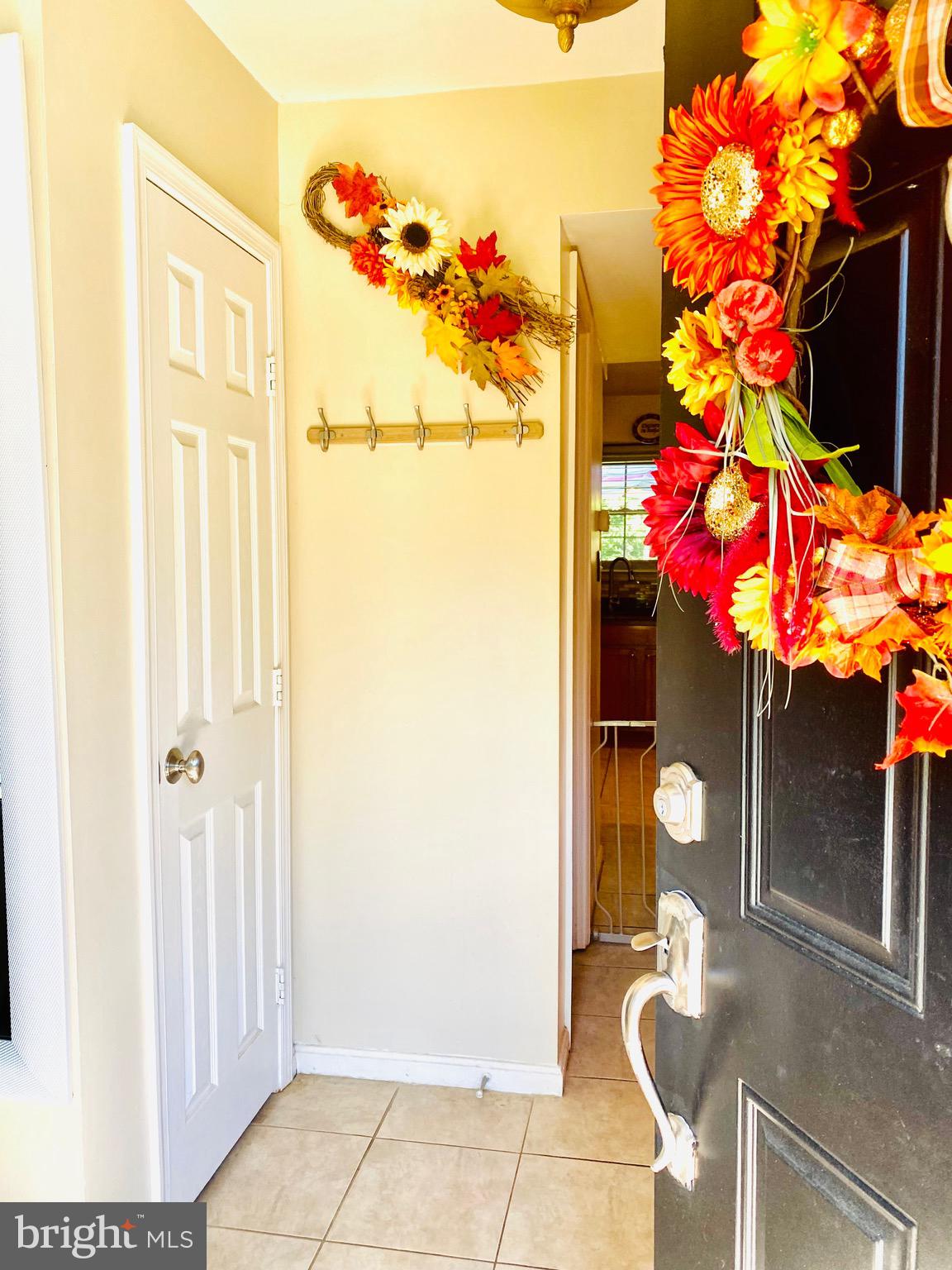 5409 Hampton Forest Way Fairfax, VA 22030 - Photo 6 of 56