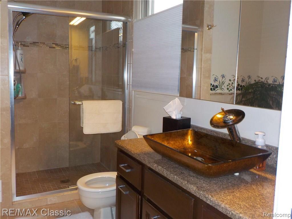 46594 Maben Road Canton, MI 48187 - Photo 20 of 33 DSCN1933.JPG