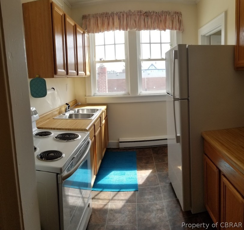 75 South Main Street, Unit 2 Kilmarnock, VA 22482 - Photo 5 of 9
