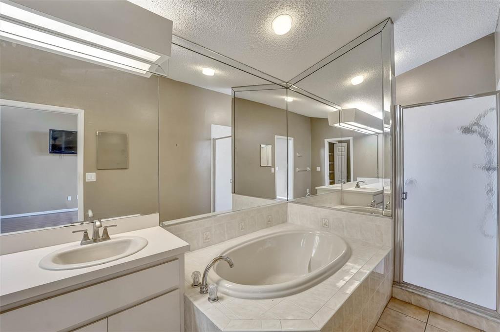 6541 Country Ridge Lane New Port Richey, FL 34655 - Photo 18 of 40 Gallery Image 18