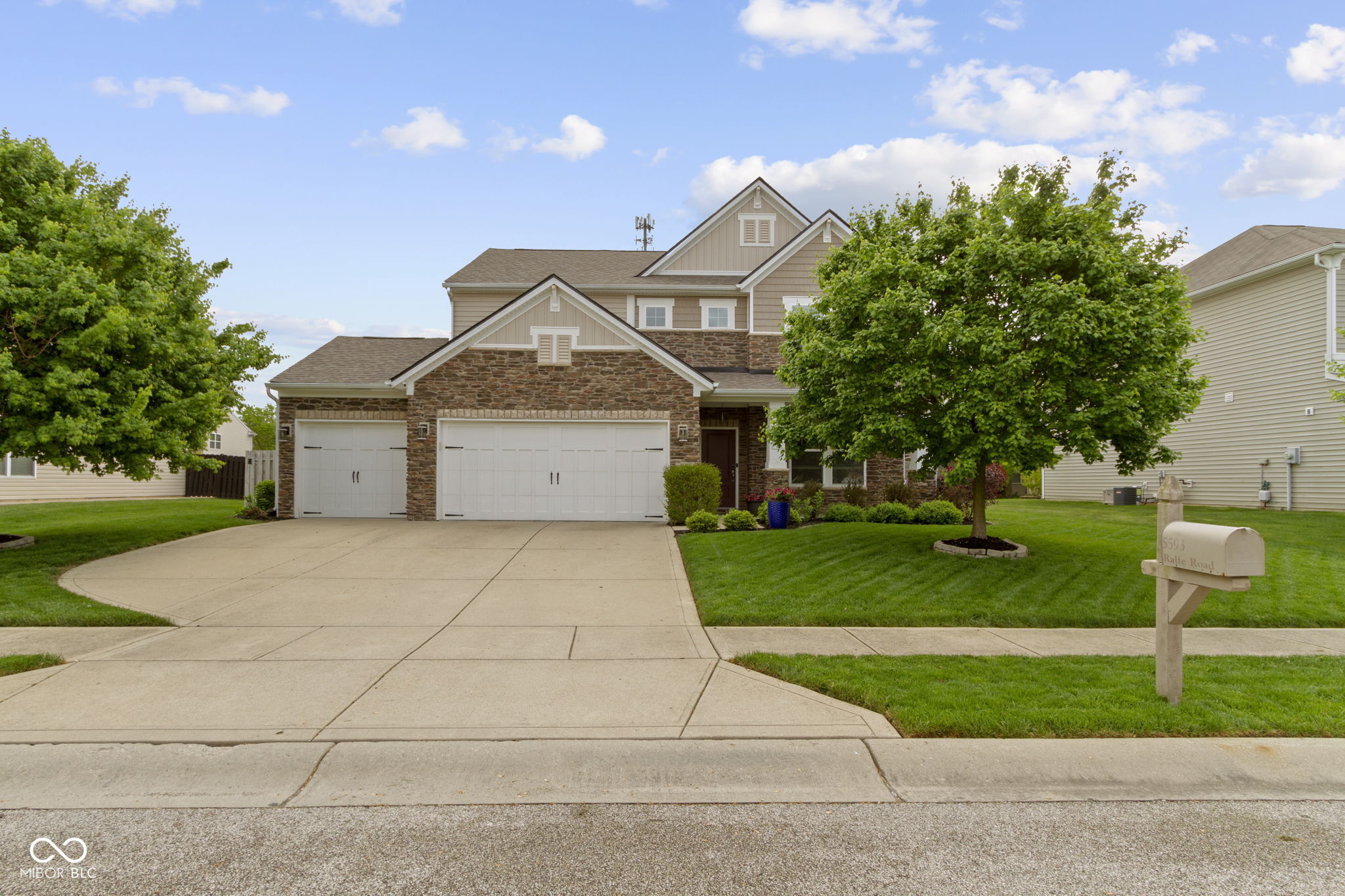 5593 Ralfe Road Indianapolis, IN 46234 - Photo 2 of 49