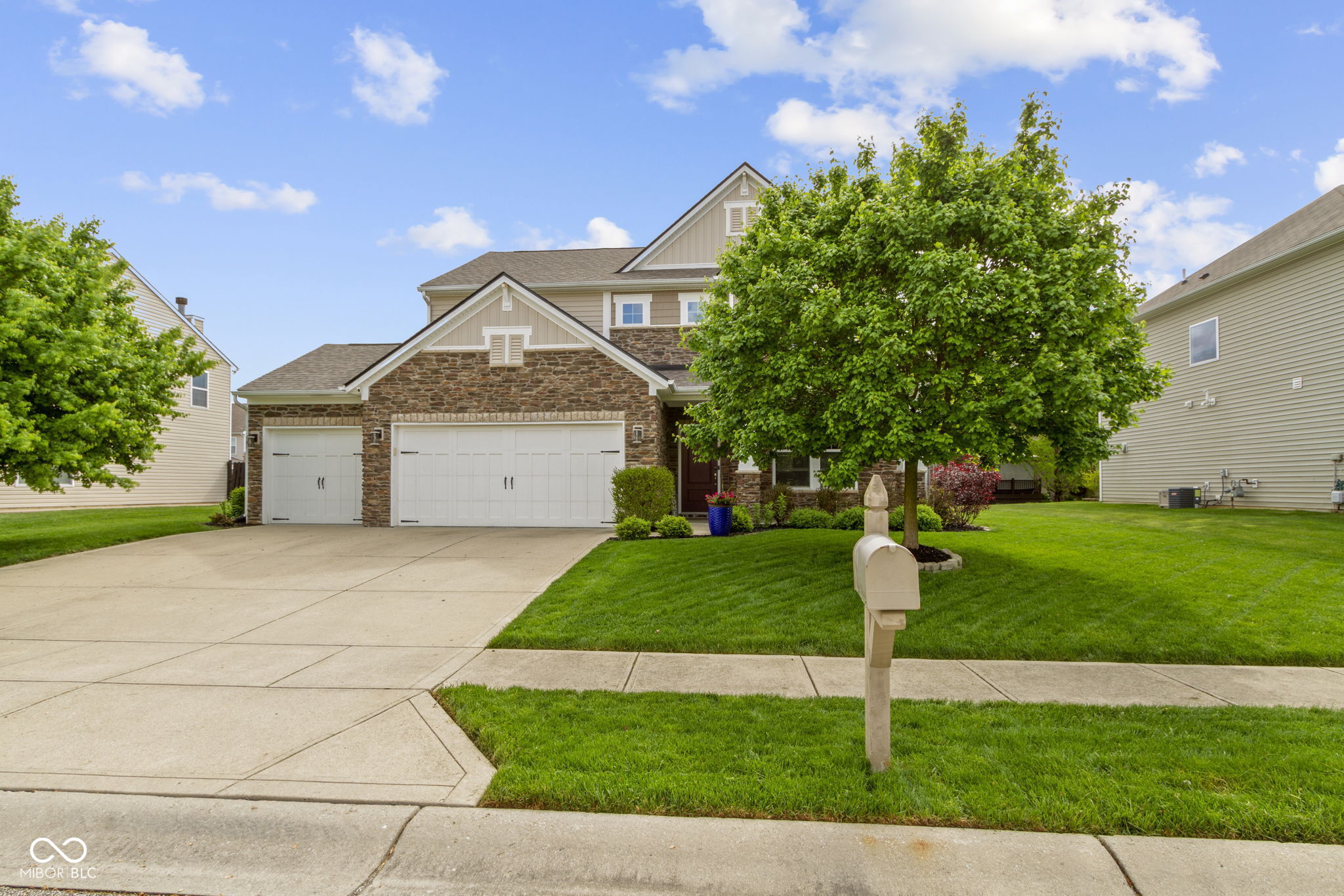5593 Ralfe Road Indianapolis, IN 46234 - Photo 3 of 49