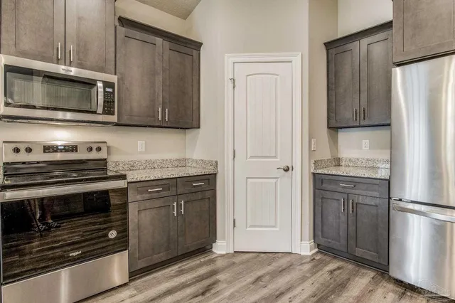 an empty room with cabinet