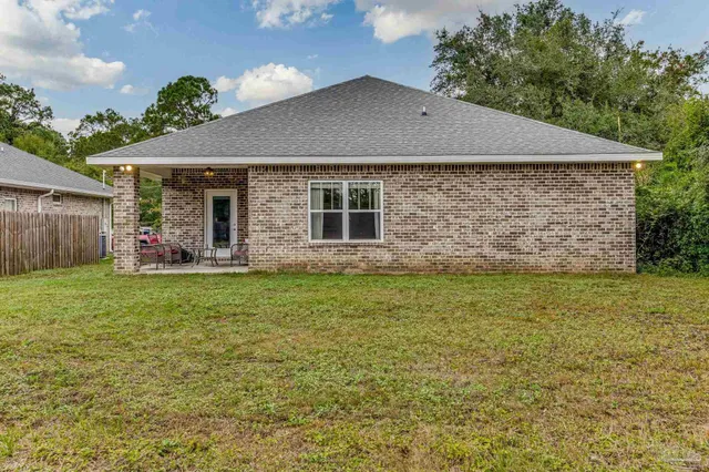 $2,300 | 8543 Laredo Street, Navarre, FL 32566