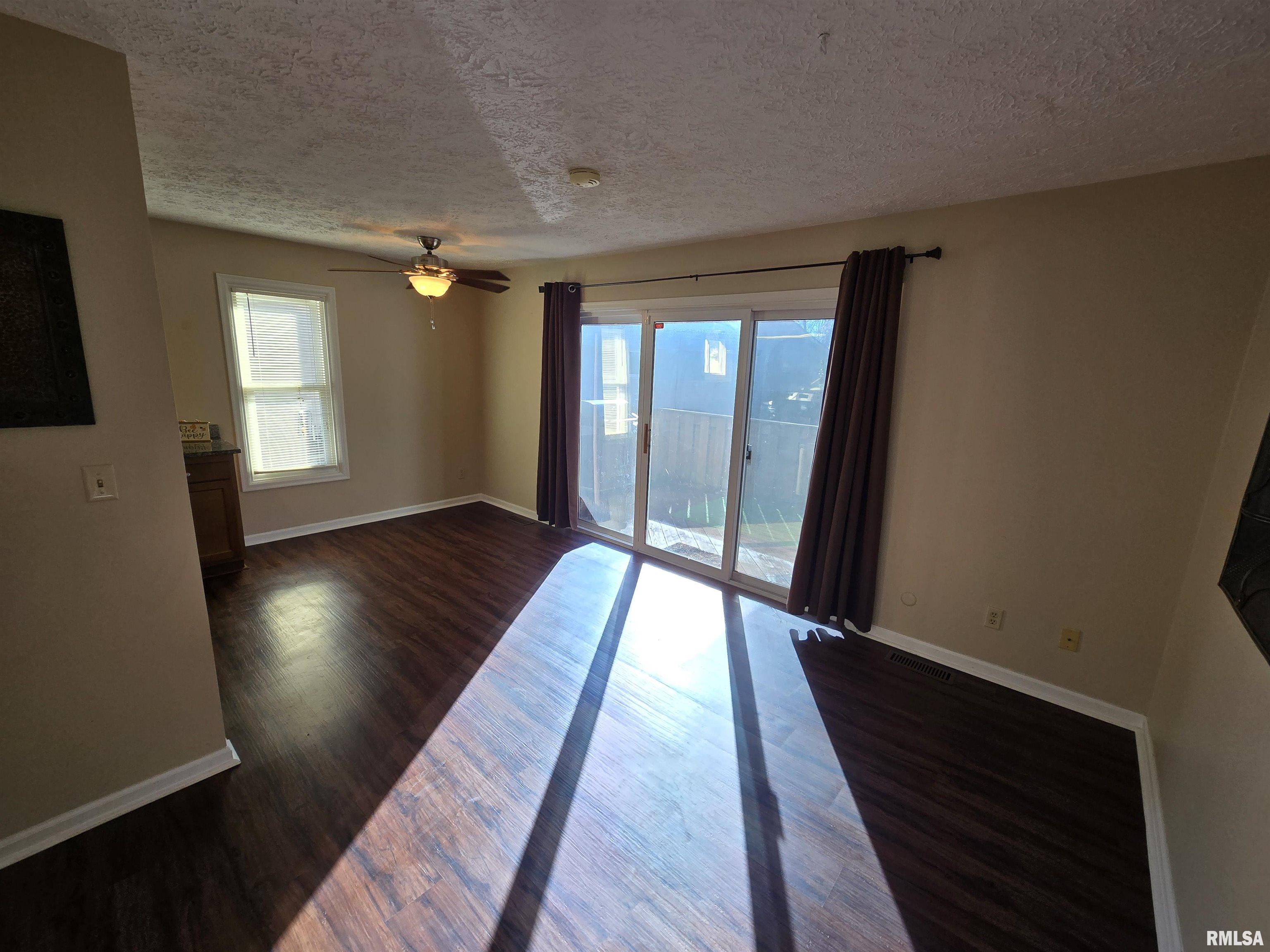 83 Country Place Springfield, IL 62703 - Photo 17 of 32