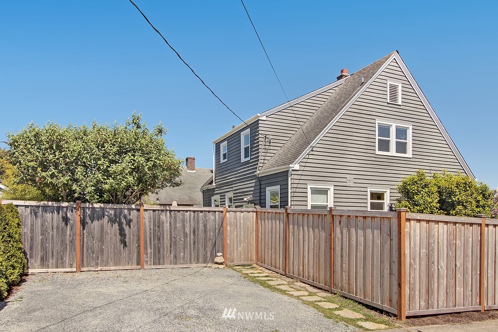 2332 Rockefeller Avenue Everett, WA 98201 - Photo 25 of 25