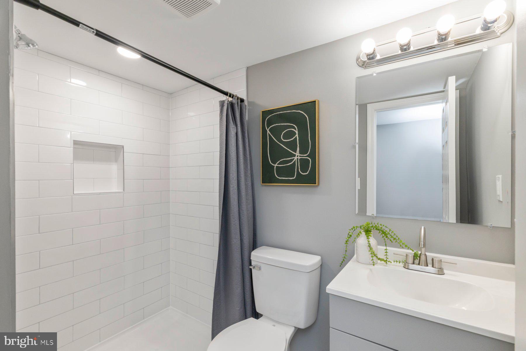 207 West Riverview Road, Unit 207 Baltimore, MD 21225 - Photo 12 of 25