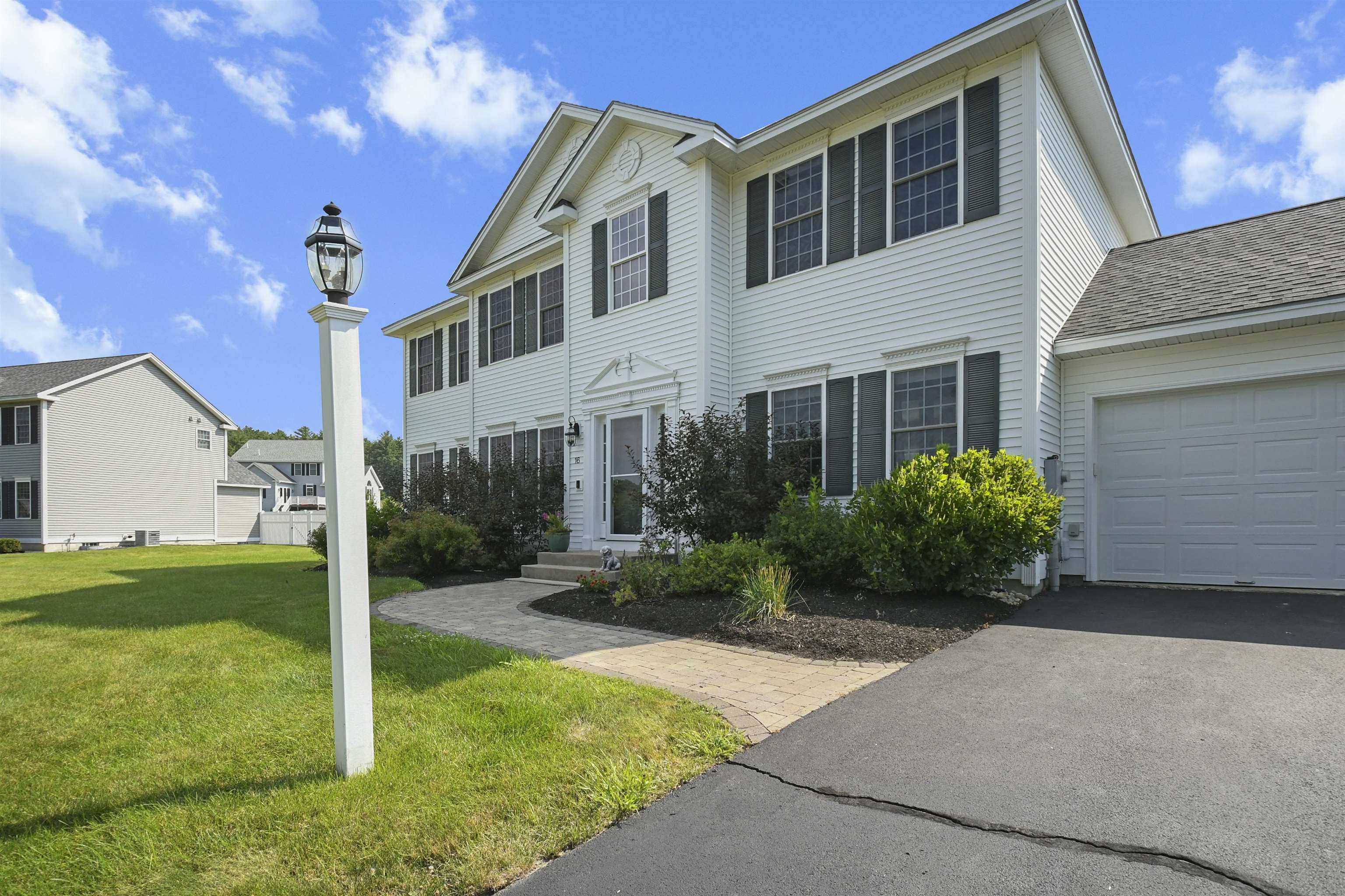 16 Manter Mill Road Londonderry, NH 03053 - Photo 4 of 40 Gallery Image 4