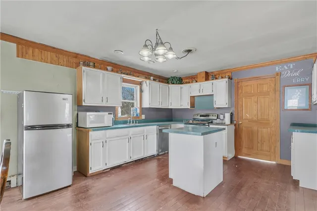 $425,000 | 34 Hicks Way, Foster, RI 02825