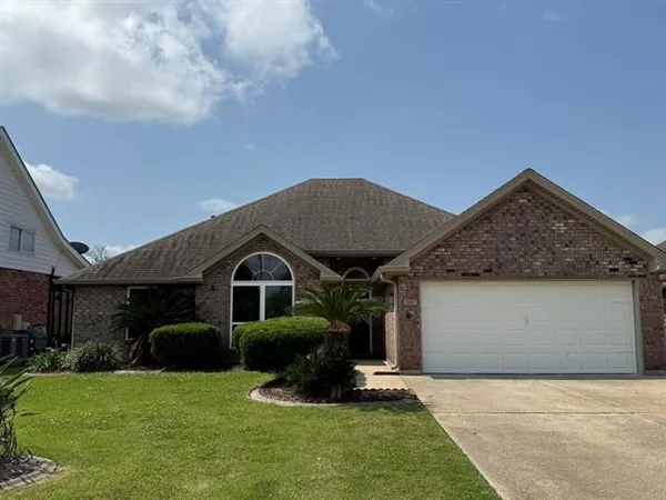 $3,150 | 107 Highland Avenue, Belle Chasse, LA 70037