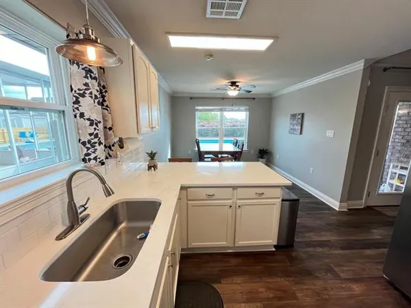 $3,210 | 107 Highland Avenue, Belle Chasse, LA 70037