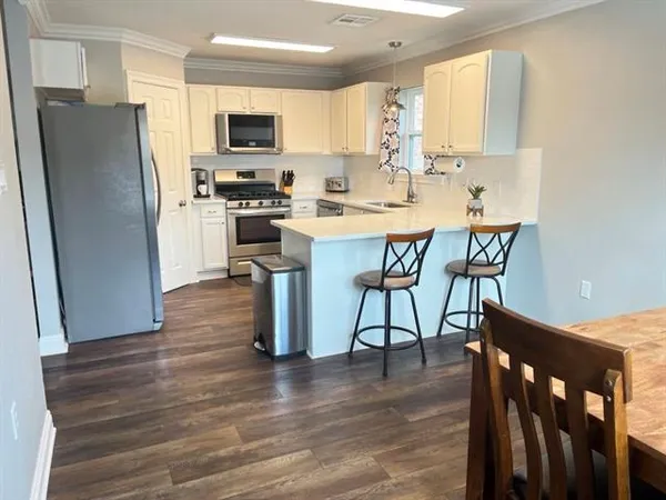 $3,210 | 107 Highland Avenue, Belle Chasse, LA 70037