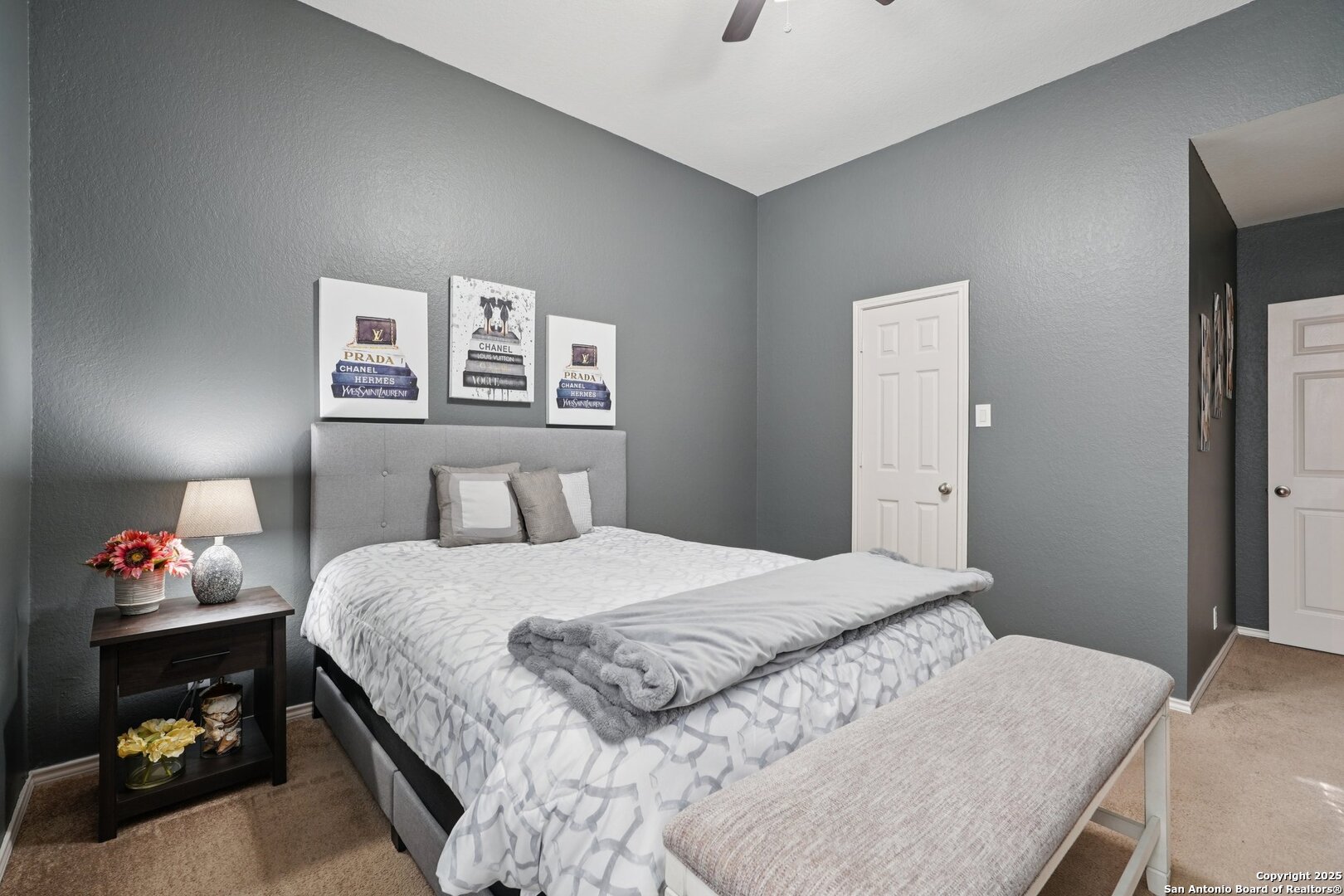 16107 Los Sedona Helotes, TX 78023 - Photo 38 of 59 a bedroom with a bed and a closet