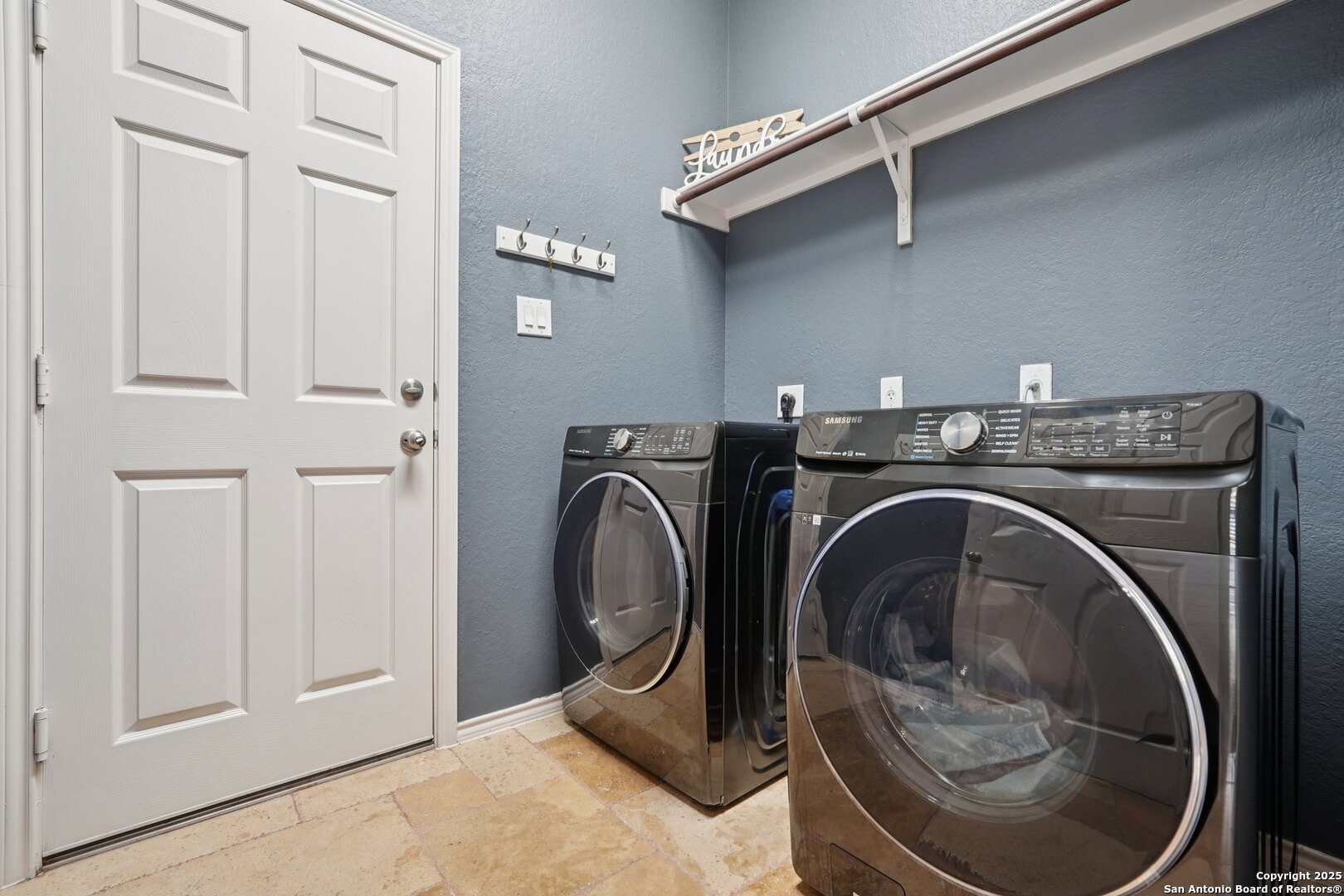16107 Los Sedona Helotes, TX 78023 - Photo 42 of 59 a utility room with dryer and washer