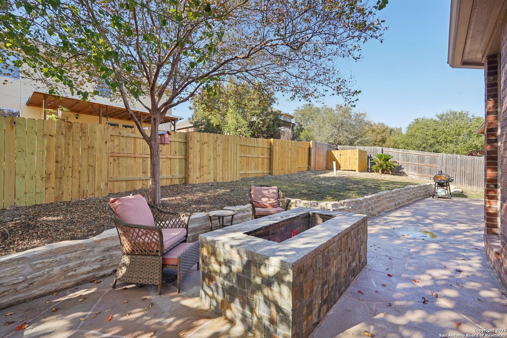 16107 Los Sedona Helotes, TX 78023 - Photo 46 of 59 a view of backyard with outdoor seating