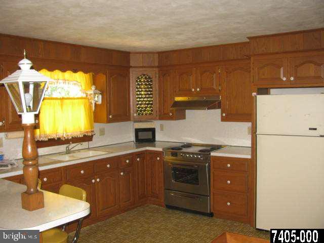 715 Mathias Road Littlestown, PA 17340 - Photo 5 of 13
