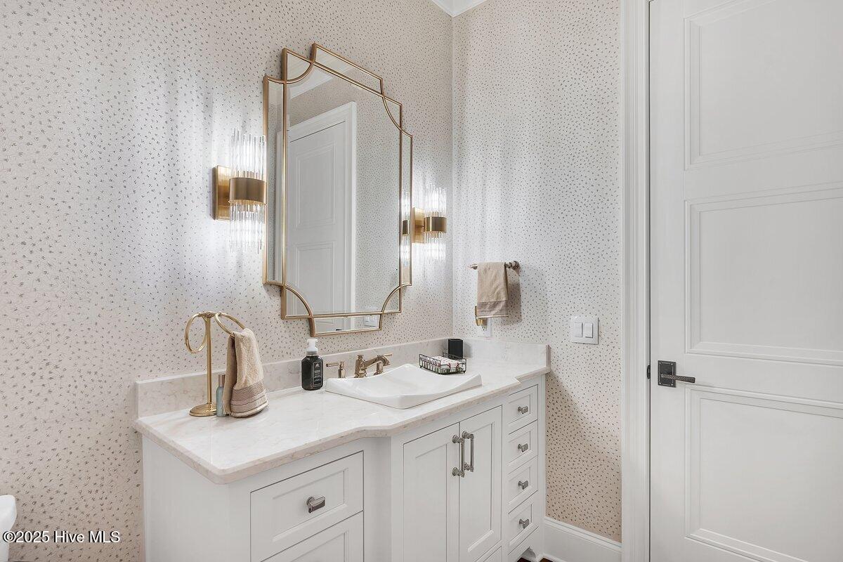 2270 Midland Road Pinehurst, NC 28374 - Photo 46 of 91 Powder room