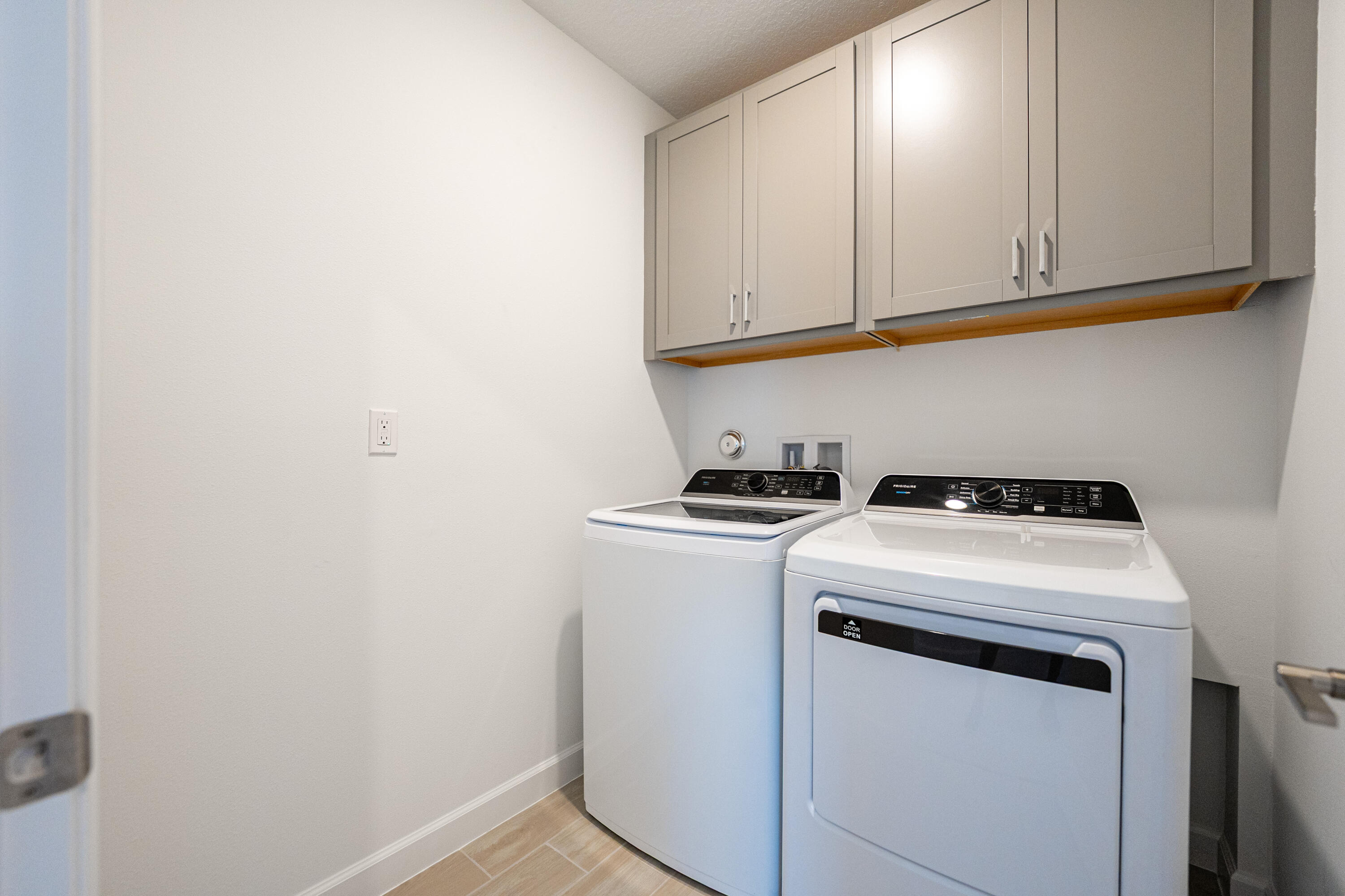 3544 Angler Drive Fort Pierce, FL 34946 - Photo 13 of 39 a utility room with dryer and washer