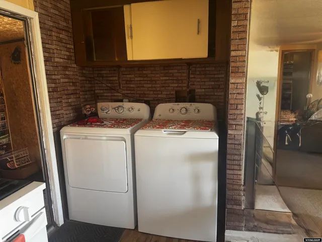 $138,000 | 218 South C Avenue, Thermopolis, WY 82443