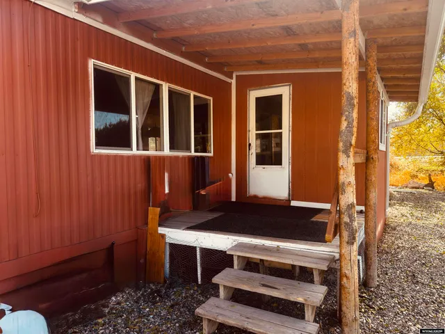 $138,000 | 218 South C Avenue, Thermopolis, WY 82443