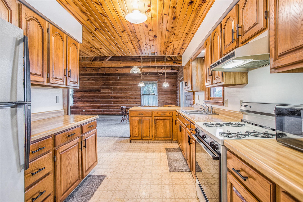 621 East Southern Road Montgomery, MI 49255 - Photo 12 of 39