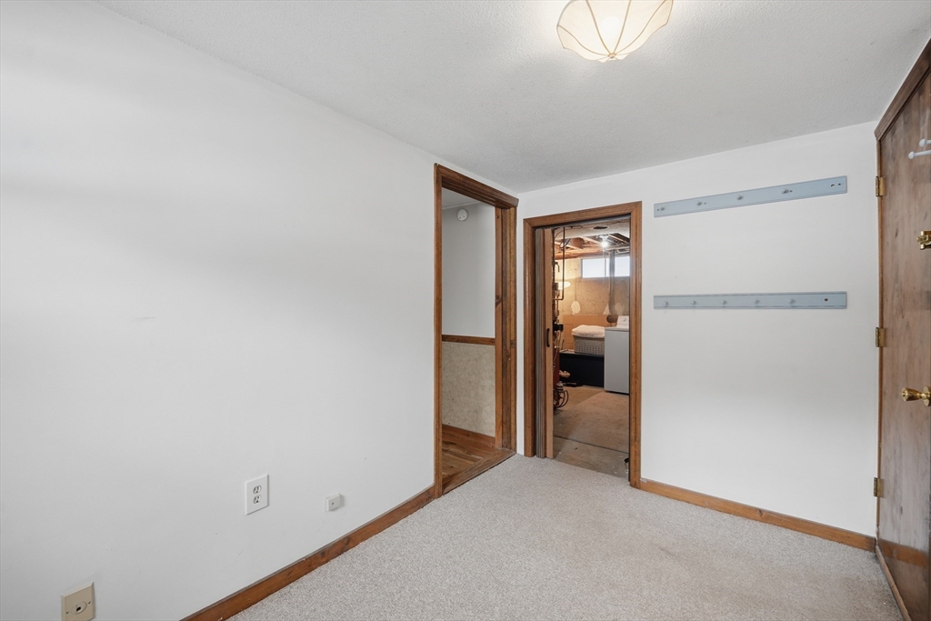 65 Old Farm Road Westfield, MA 01085 - Photo 34 of 42