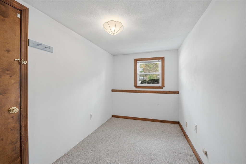 65 Old Farm Road Westfield, MA 01085 - Photo 35 of 42