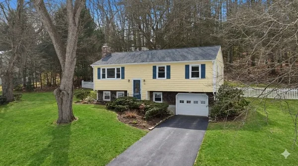 $360,000 | 65 Old Farm Road, Westfield, MA 01085