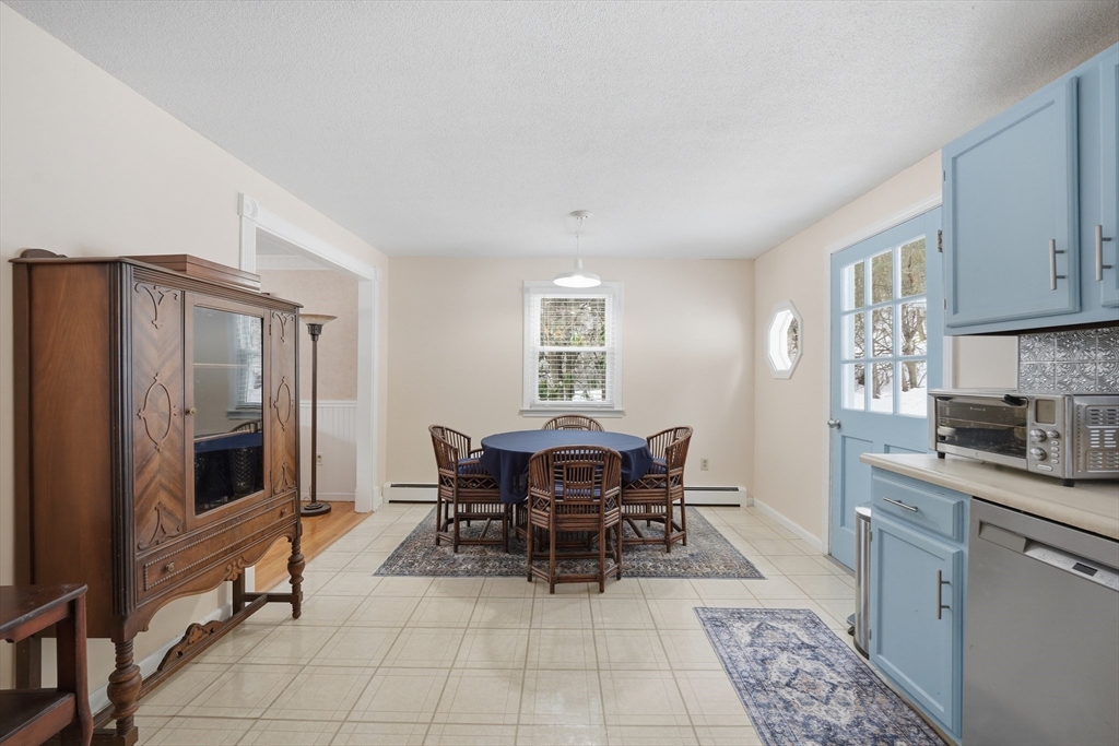 65 Old Farm Road Westfield, MA 01085 - Photo 8 of 42