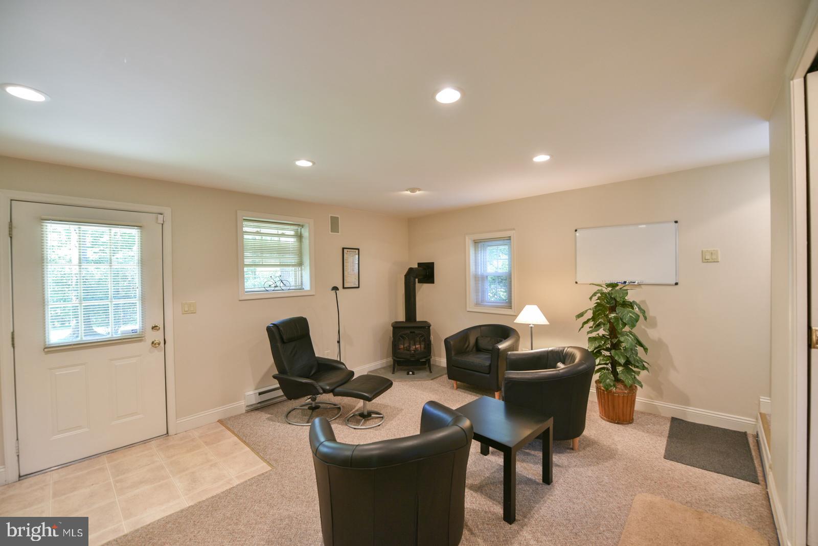 3100 Mill Road Norristown, PA 19403 - Photo 22 of 24 Guest cottage downstairs